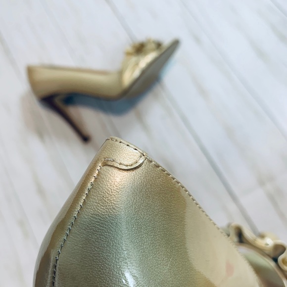 Enzo Angiolini Ruffled Peep Toe Gold Heels - Picture 8 of 15